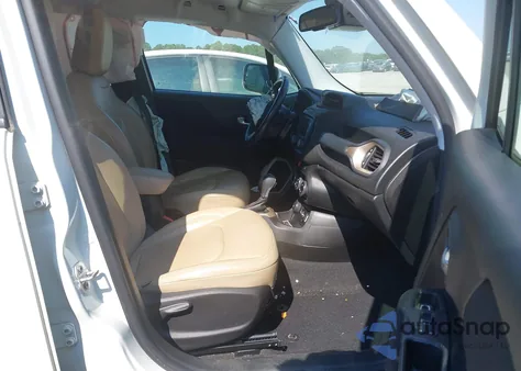 2017 Jeep Renegade Latitude 4X4 из США, поврежденный, VIN ZACCJBBB0HPG34144